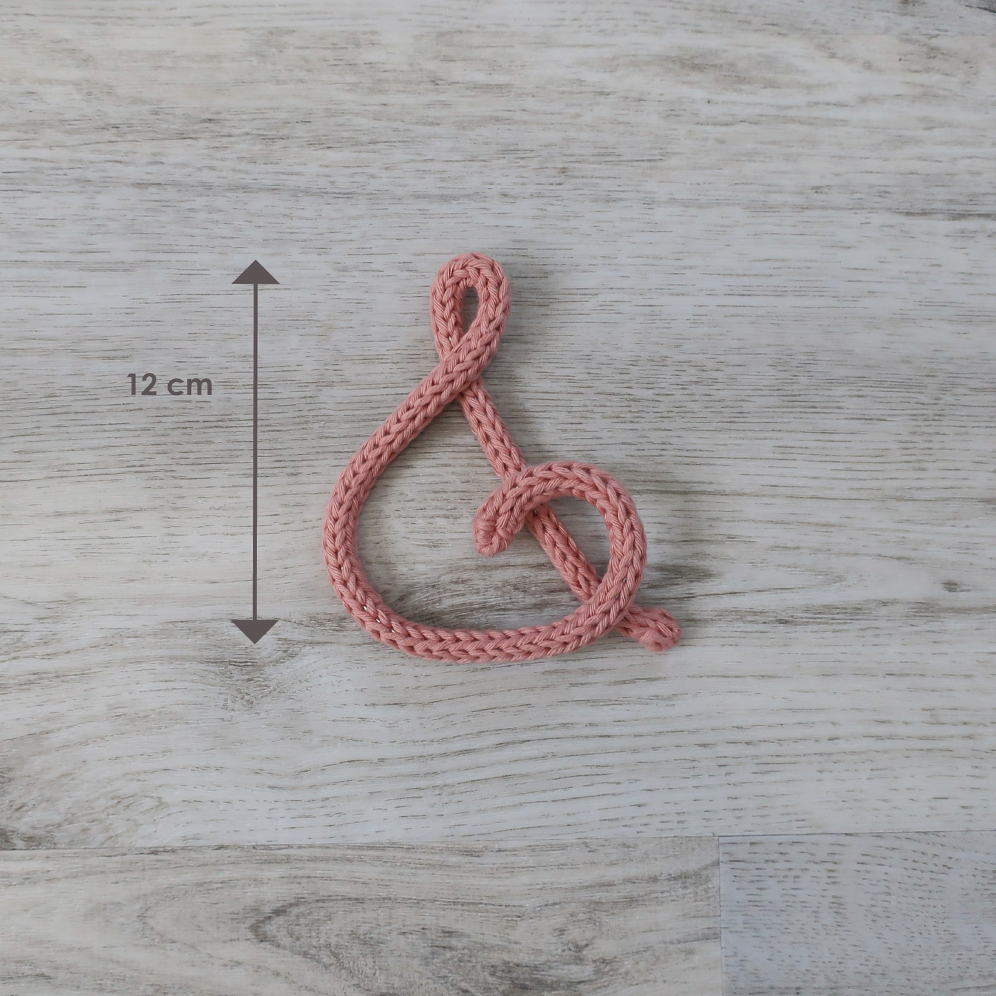 Knitted '&' Symbol