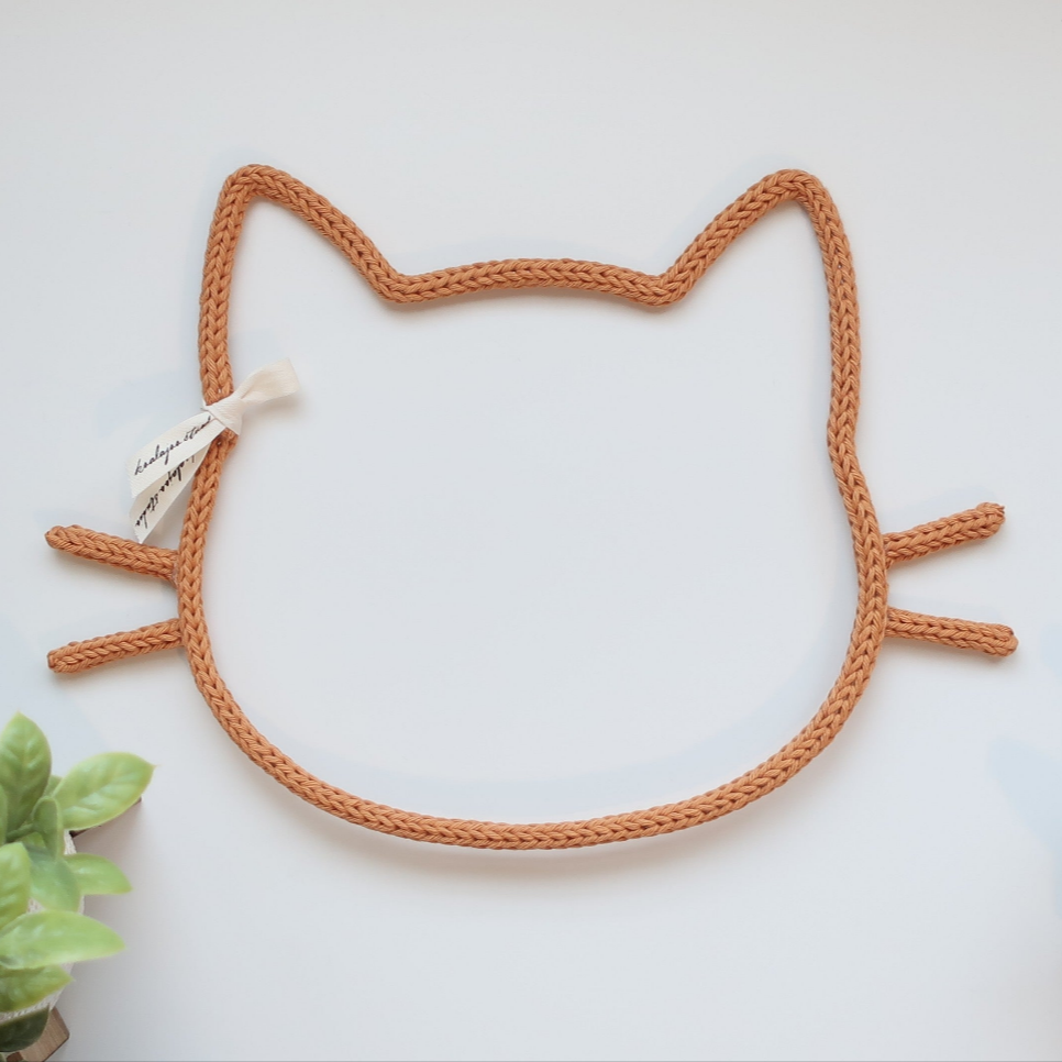 Knitted Frame [Animal Theme]